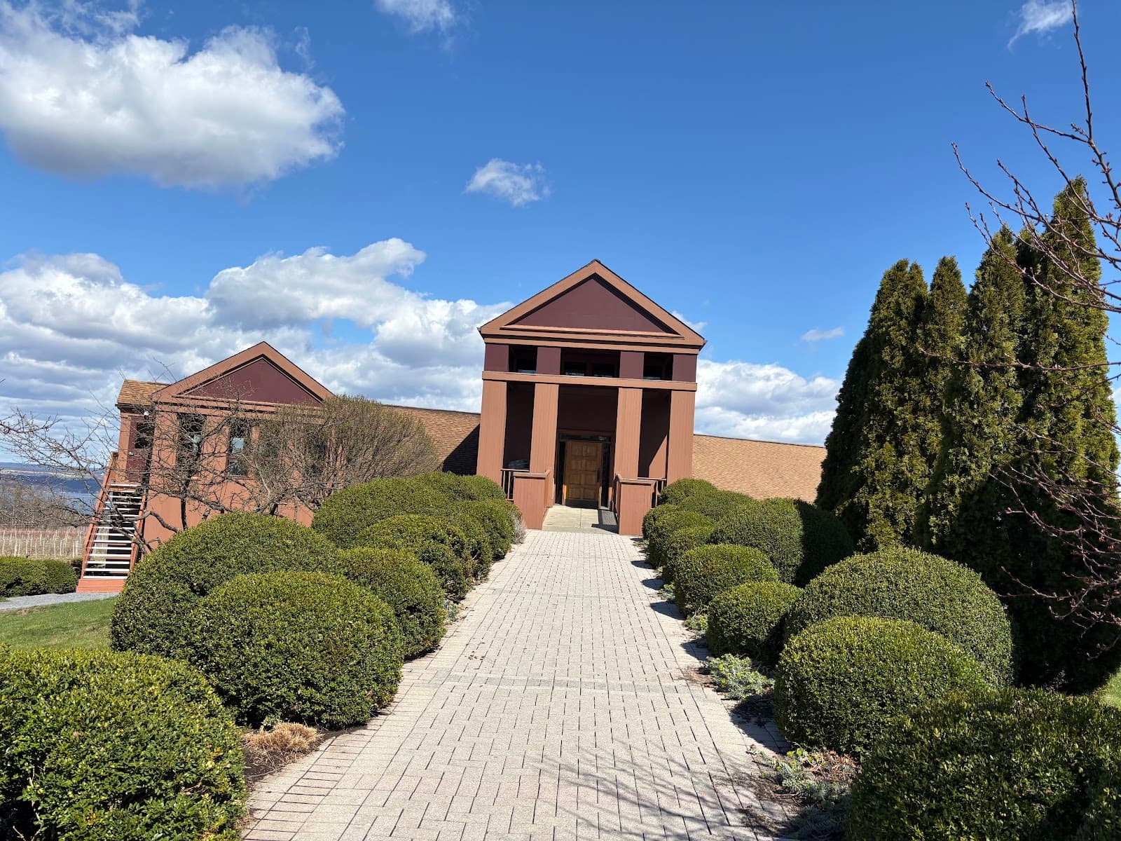 Lamoreaux Landing Wine Cellars